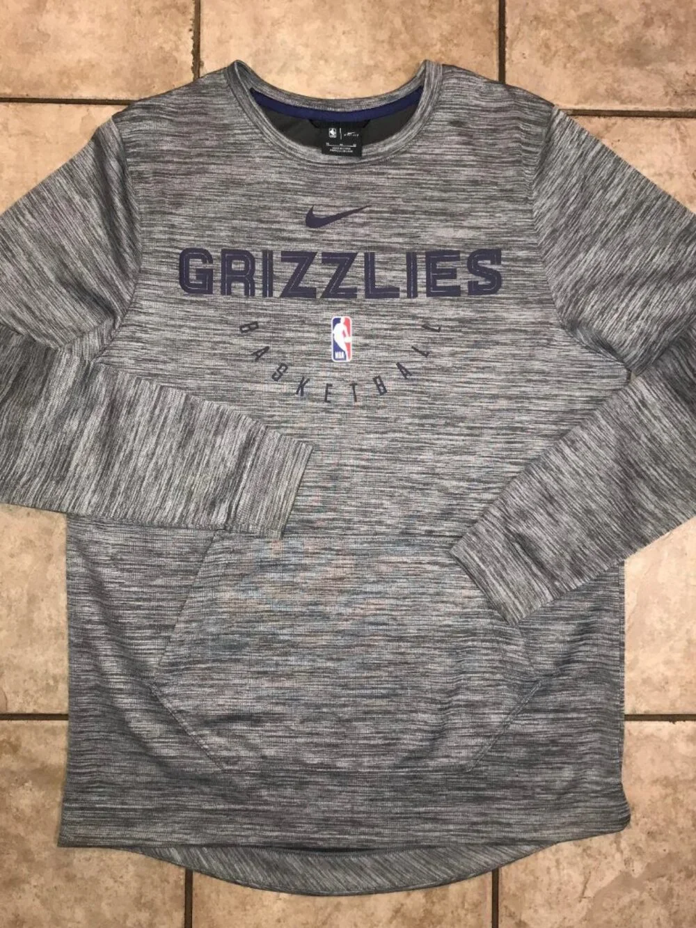 Men's Nike Heathered Memphis Grizzlies Spotlight Performance Sweatshirt-Size M